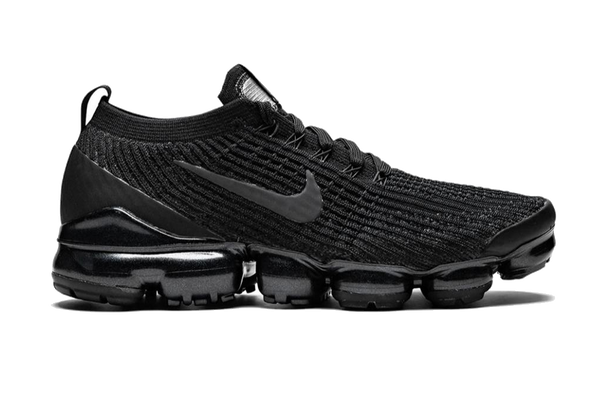 Triple black clearance vapormax 2.0